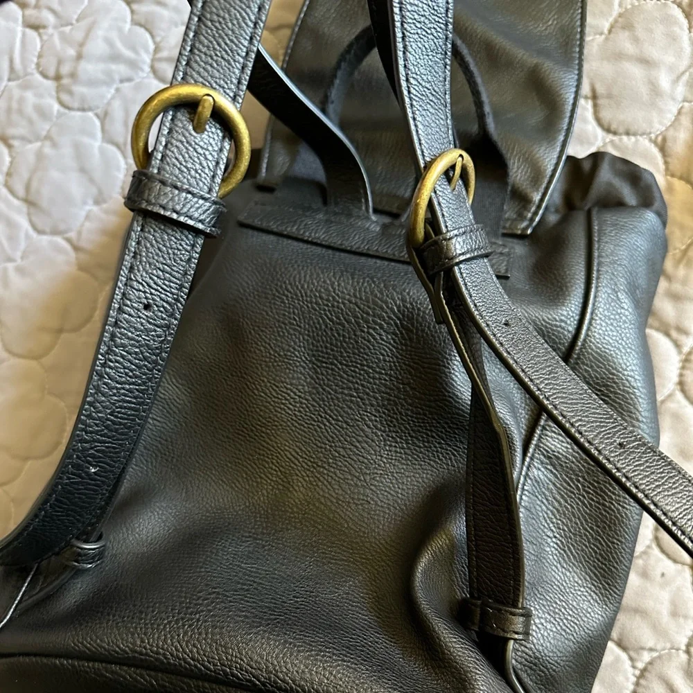 NWOT Universal Thread backpack purse - Picture 9 of 10